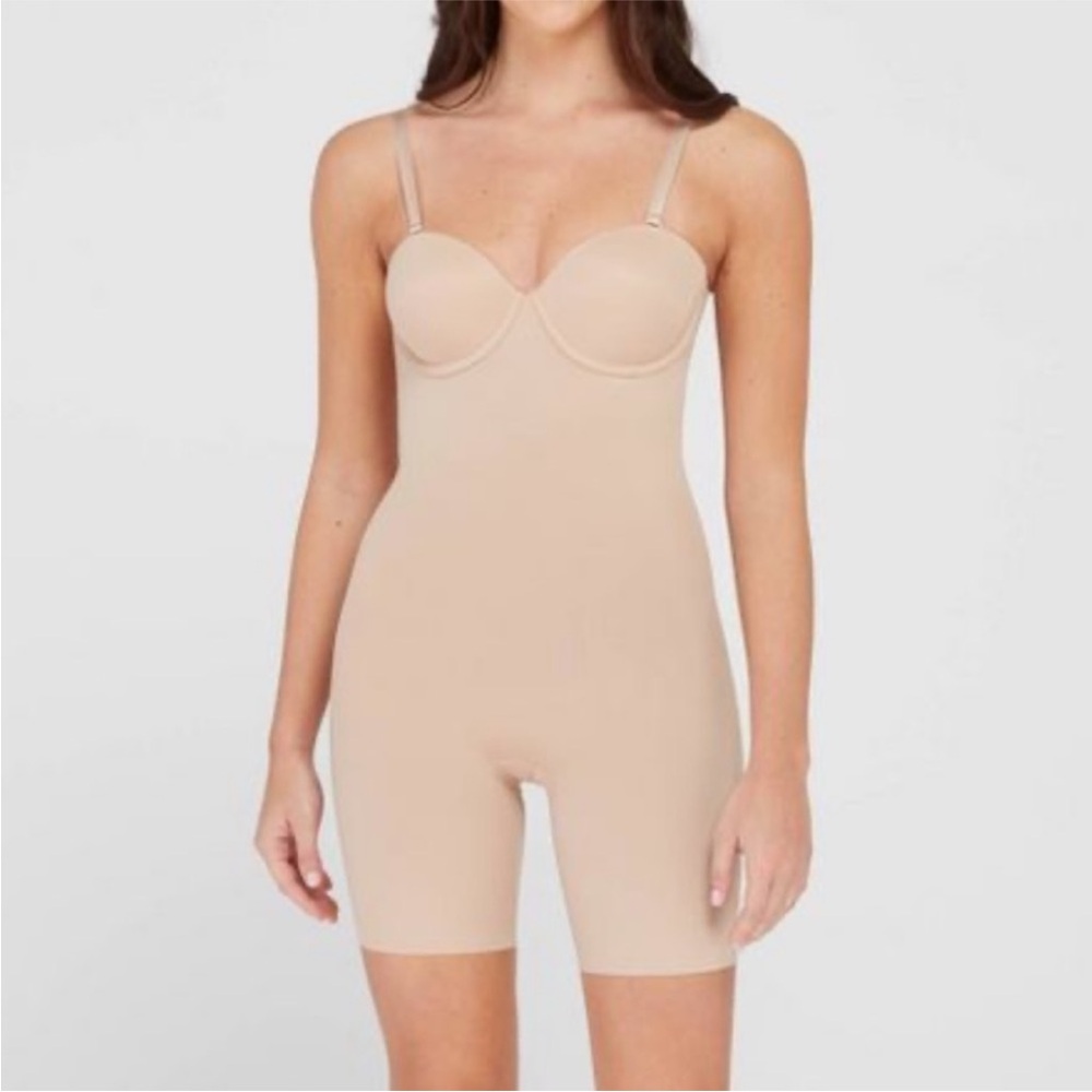 Nude Seamless Shapewear Bodysuit with Underwire Support